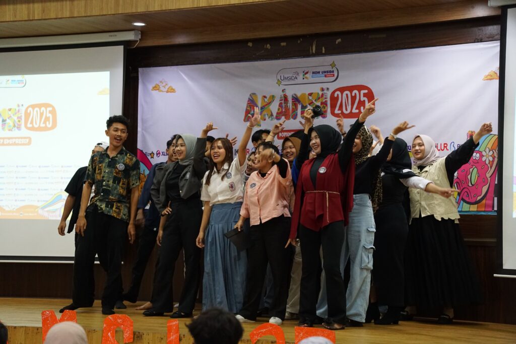 Akamsi 2025 Ruang Pertama Mahasiswa Baru Ikom Umsida untuk Mengenal