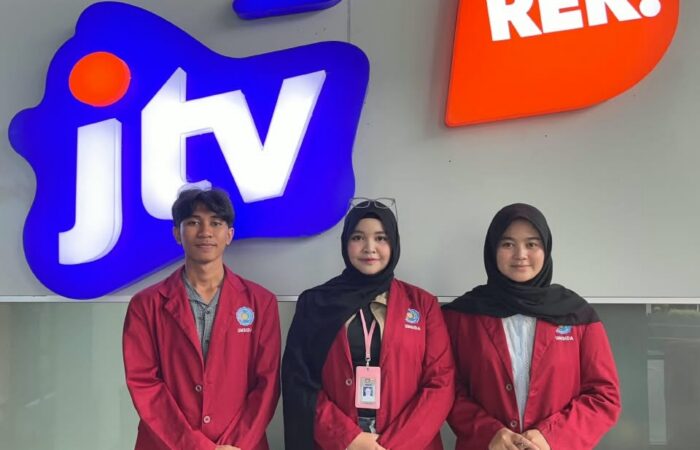 Mahasiswa Ikom Umsida magang di JTV Surabaya
